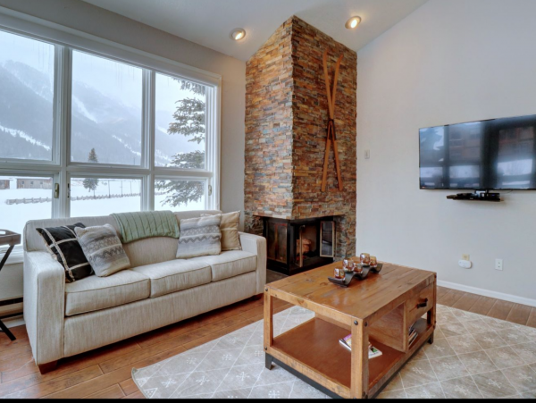 Copper MTN East Village Pet Friendly townhome